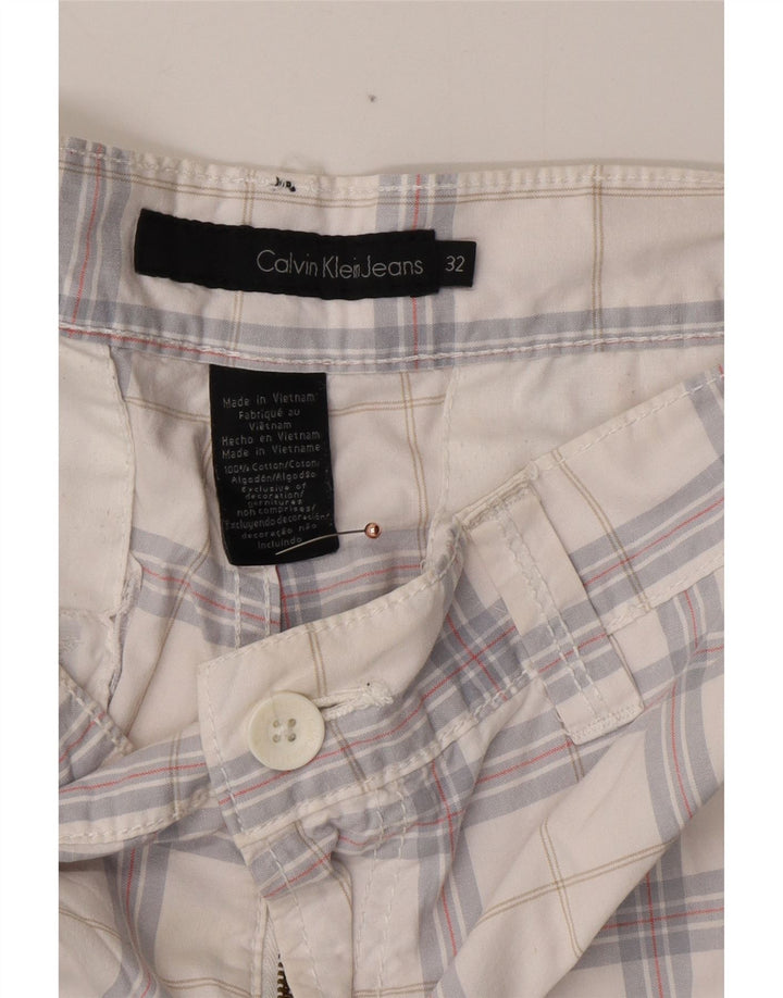 CALVIN KLEIN Short Cargo Homme W32 Coton à Carreaux Blanc Moyen