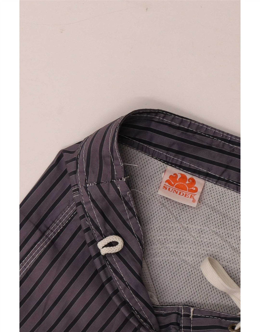 Sundek Short de bain pour homme en polyester à fines rayures violettes