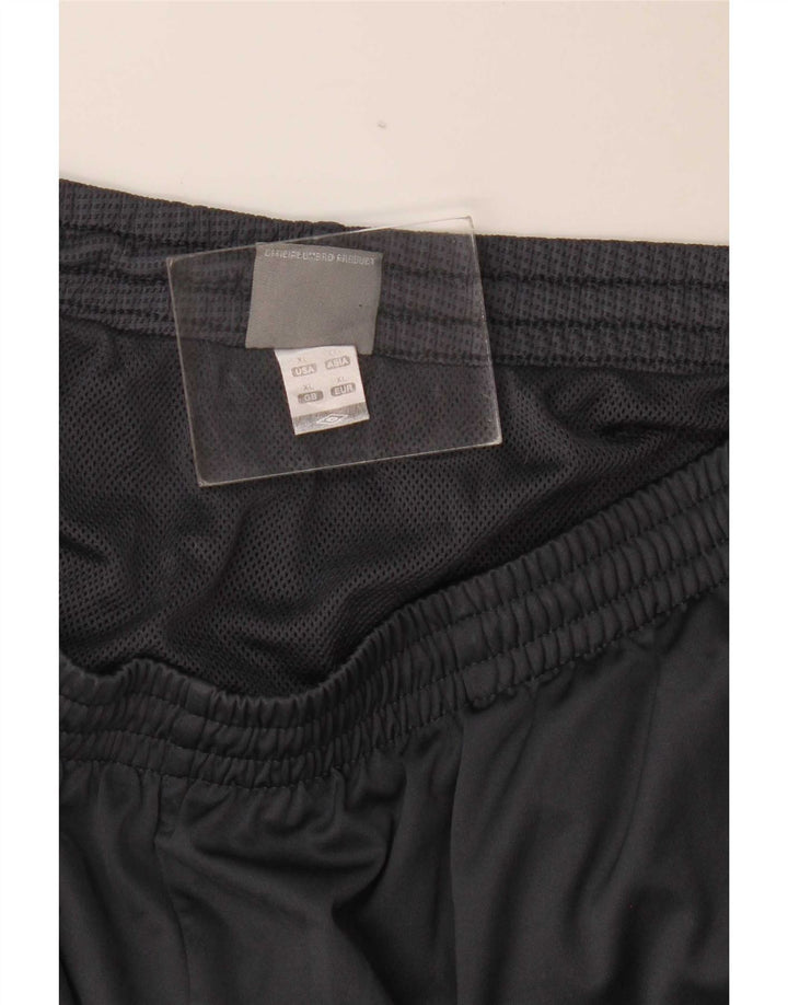 Umbro Short de Sport XL Homme Gris Colorblock