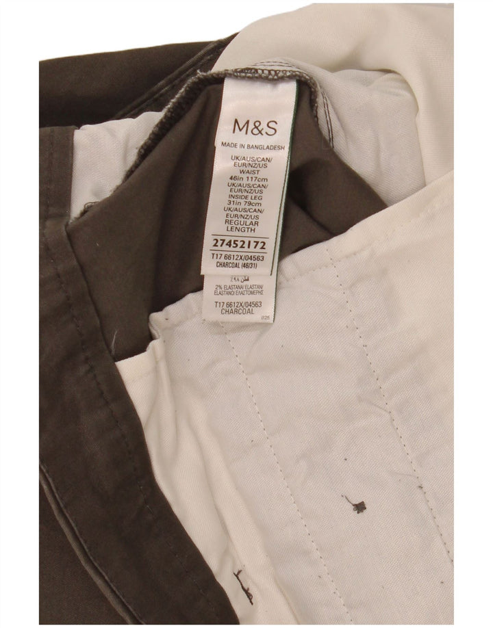 Marks & Spencer Pantalon Chino Coupe Regular Homme W46 L31 Gris Coton