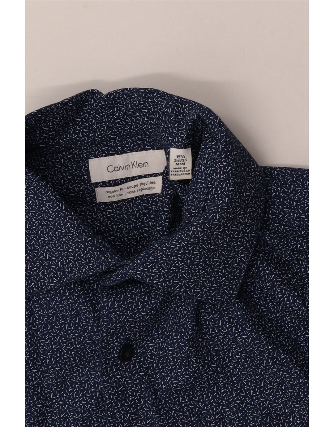 Calvin Klein Chemise coupe régulière pour homme Taille 15 1/2 Bleu marine moyen à pois