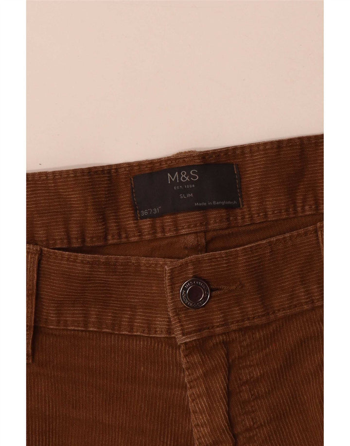 Marks & Spencer Short slim en velours côtelé pour homme W36 Large Marron