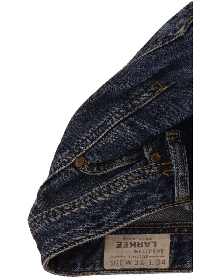 DIESEL Jean droit Larkee homme W31 L34 bleu coton