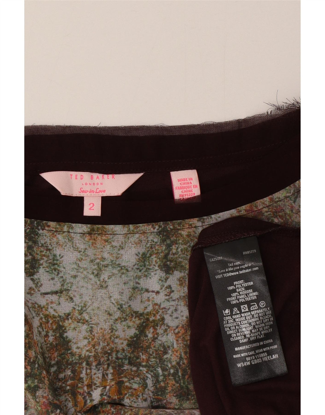 Ted Baker T-shirt graphique surdimensionné pour femme Taille 2 Petit motif floral marron