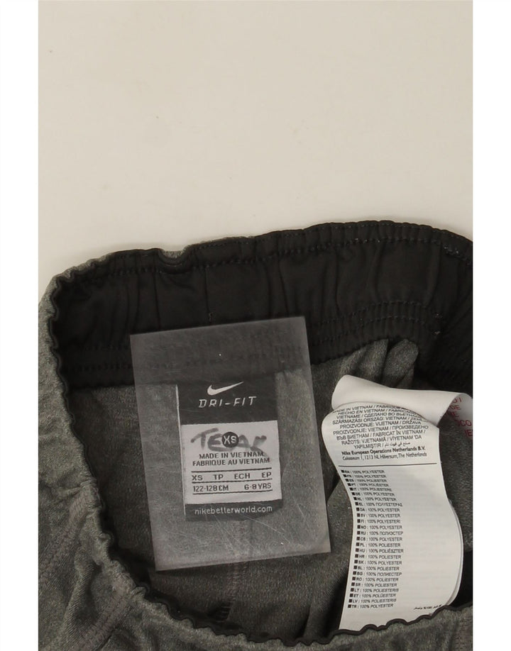 Short de sport Nike Dri Fit pour garçon 6-7 ans XS Gris Polyester