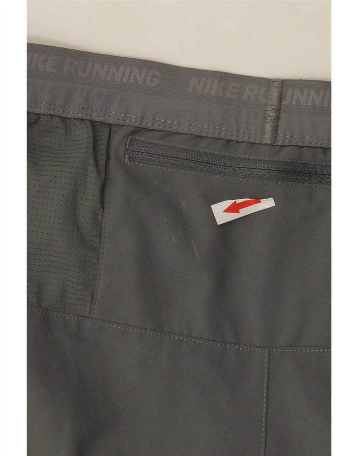 Nike Short de sport Dri Fit pour homme Petit gris Polyester