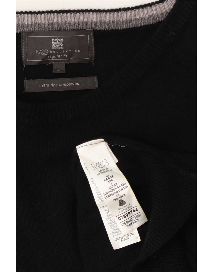 Marks & Spencer Pull à col rond coupe classique pour homme en laine noire