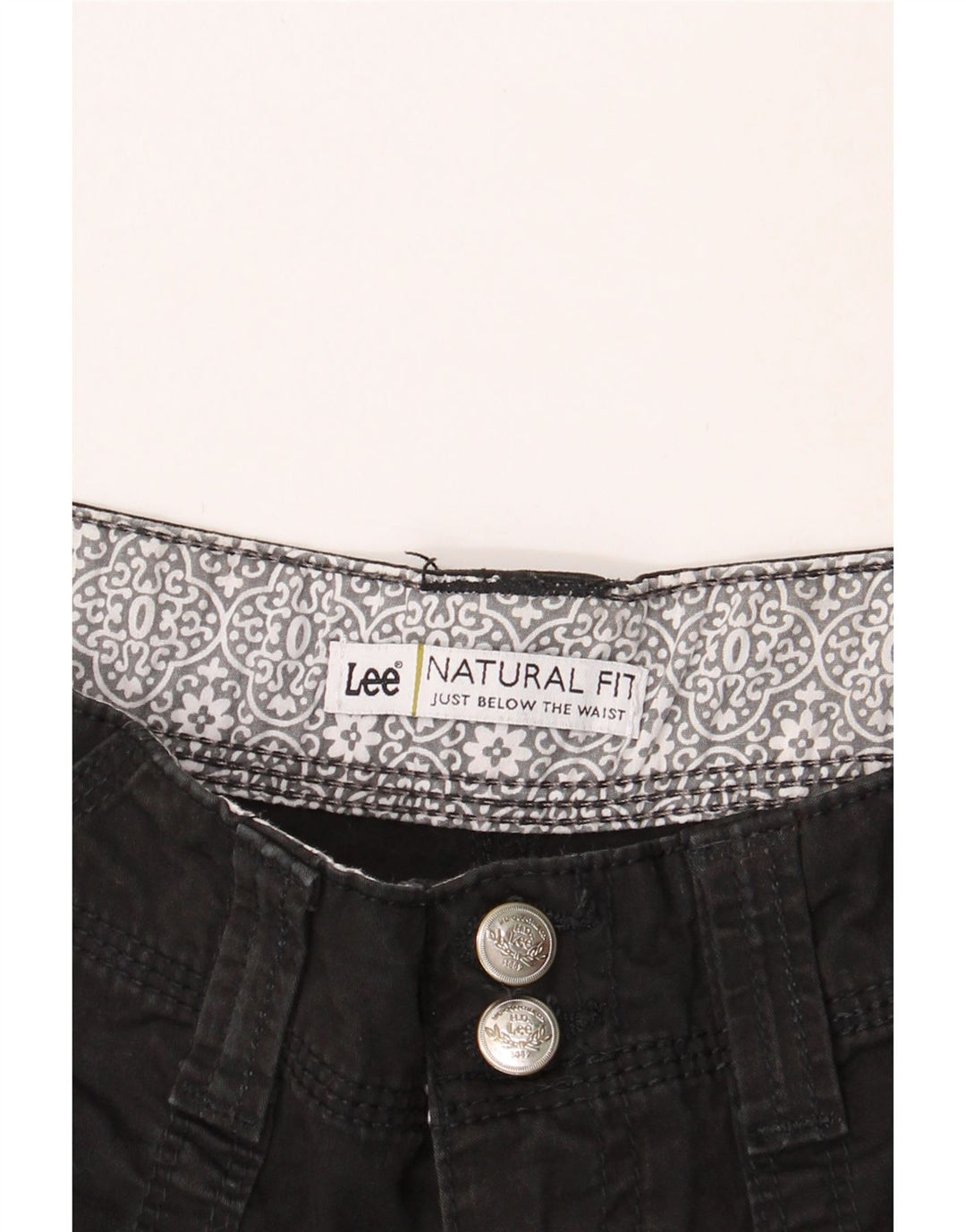 LEE Womens Natural Fit Chino Shorts W28 Medium  Black Vintage Lee and Second-Hand Lee from Messina Hembry 