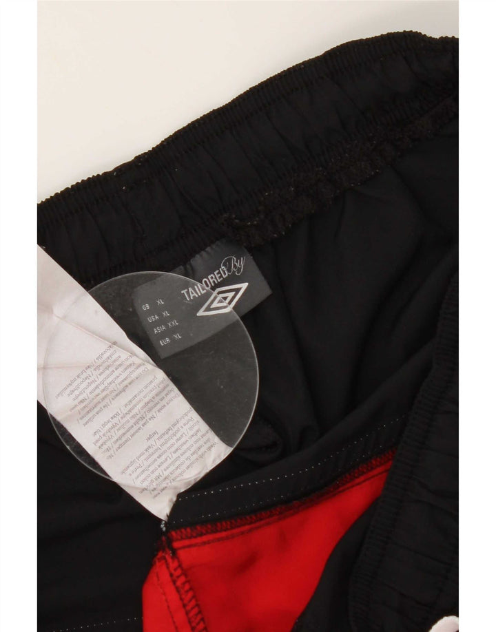 Umbro Short de Sport Femme XL Rouge Colorblock Polyester
