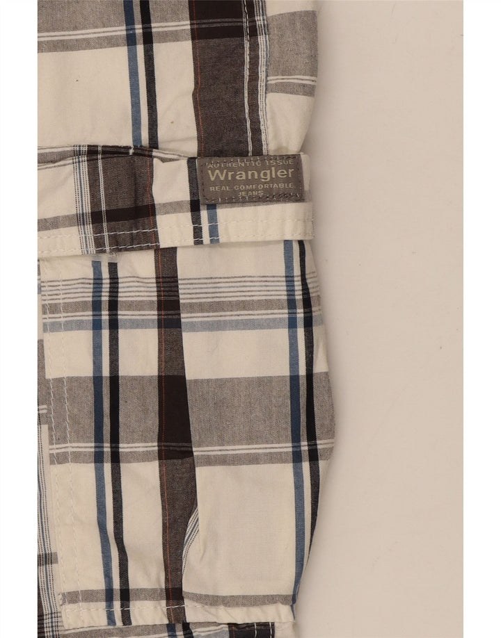 WRANGLER Mens Cargo Shorts W40 XL Off White Check Cotton Vintage Wrangler and Second-Hand Wrangler from Messina Hembry 