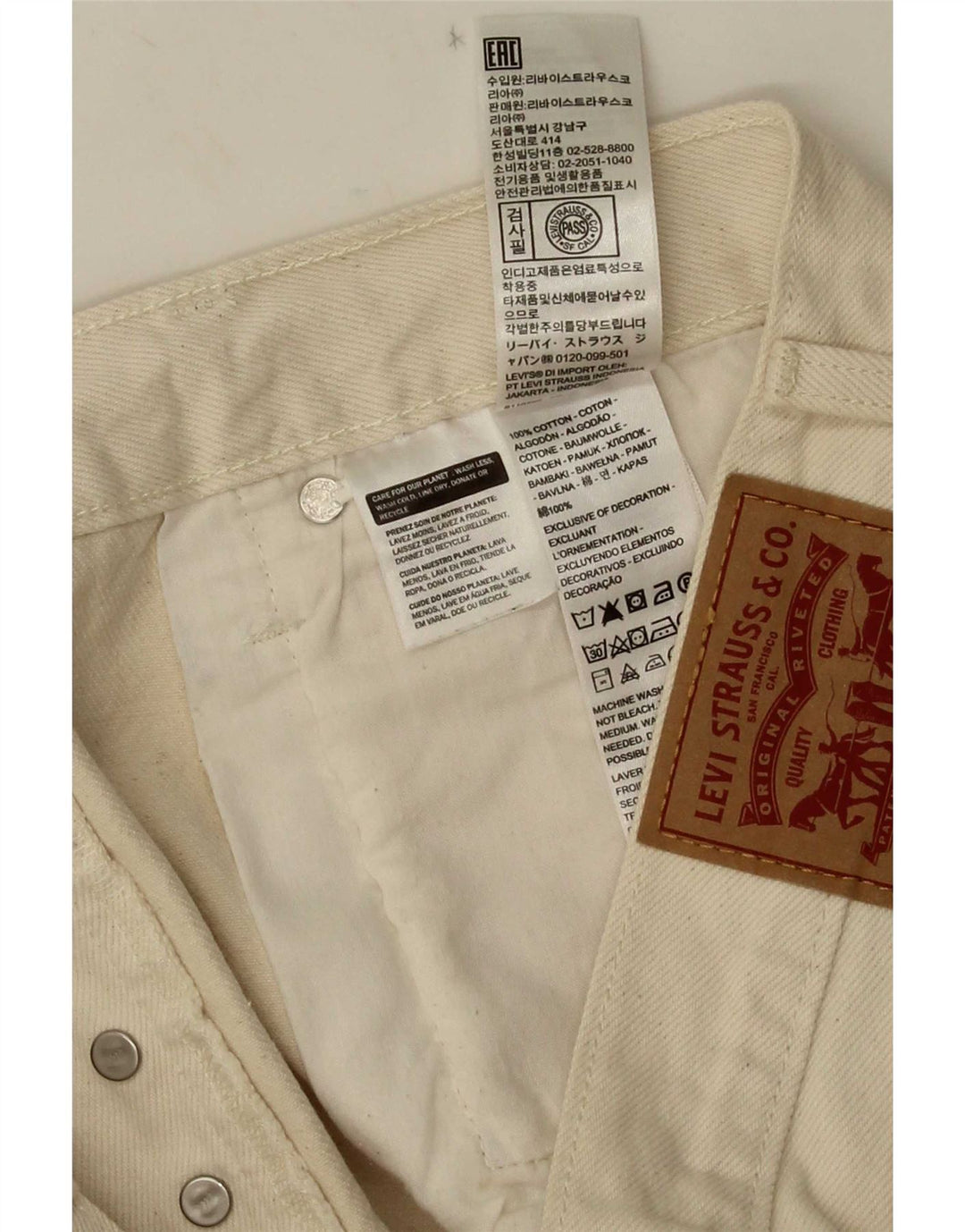 Levi's Short en Jean Taille Haute 501 Femme W31 Medium Off White Butterfly