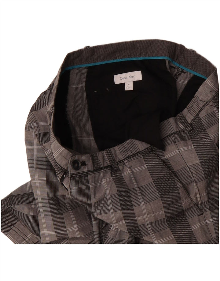 Calvin Klein Short Chino Homme W32 Gris Moyen à Carreaux Coton