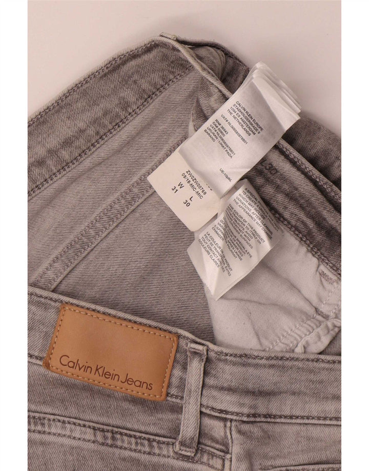 Calvin Klein Jean court W31 L25 pour femme en coton gris