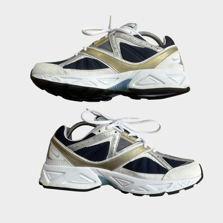 baskets Nike vintage - femmes UK8