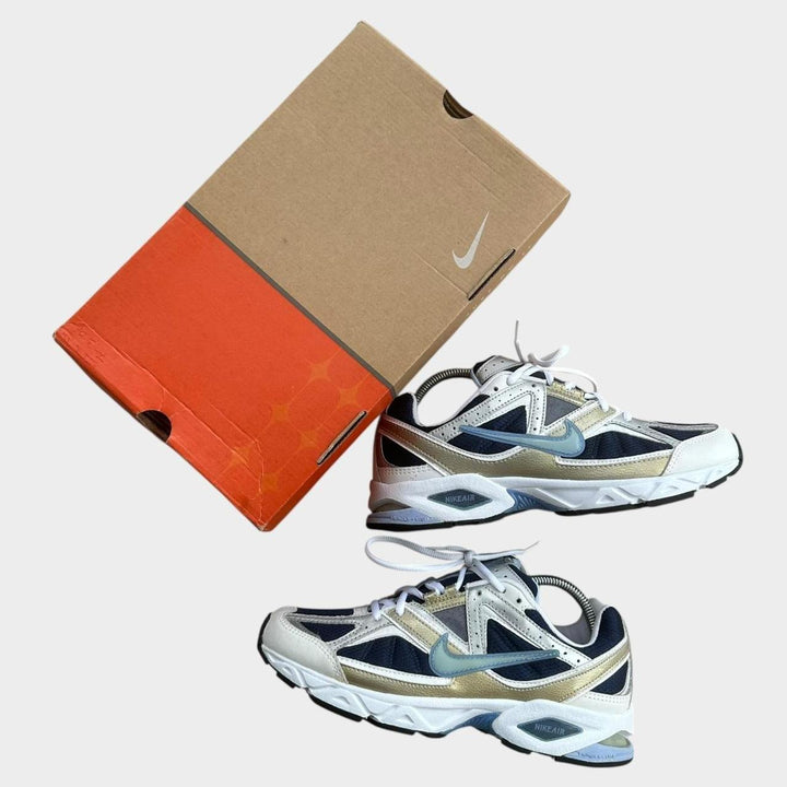 baskets Nike vintage - femmes UK8