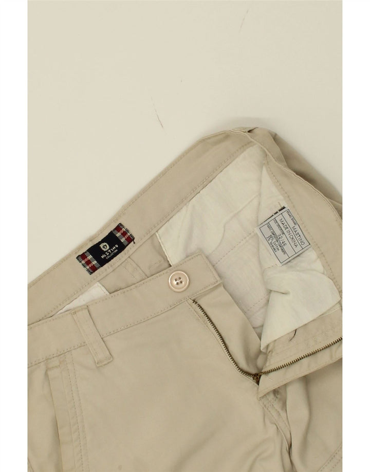 COLLECTION Mens Cargo Shorts W32 Medium Beige Vintage Collection and Second-Hand Collection from Messina Hembry 