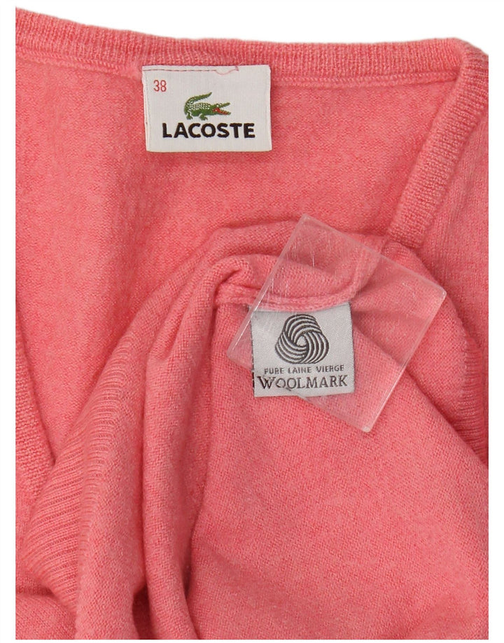 Lacoste Pull col V femme taille 38 laine vierge rose moyen