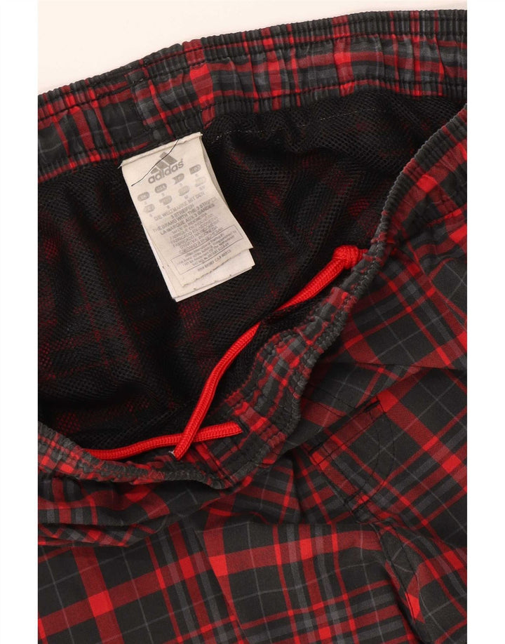 Adidas Short de sport pour homme en polyester à petits carreaux rouges