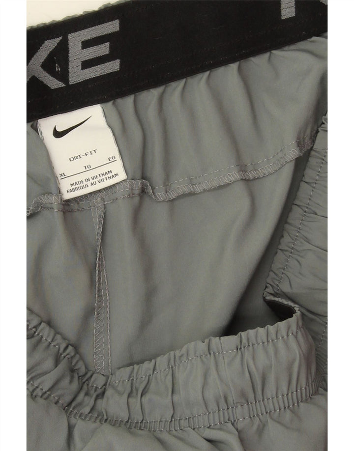 Nike Short de sport Dri Fit pour homme XL Gris Polyester