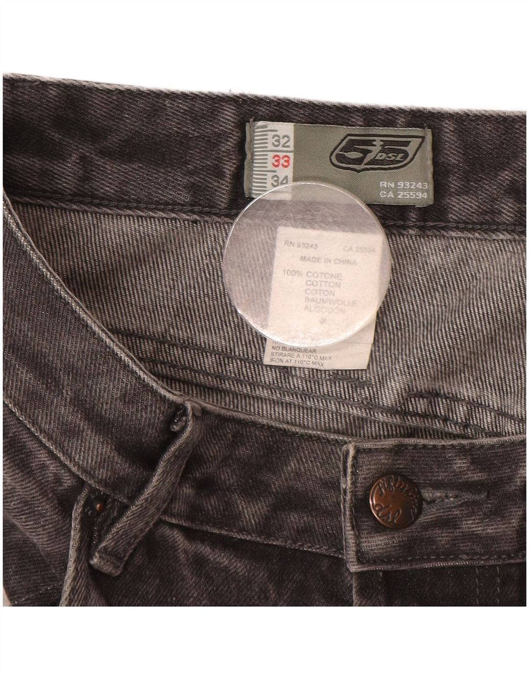 DIESEL Jean droit homme W32 L30 gris coton