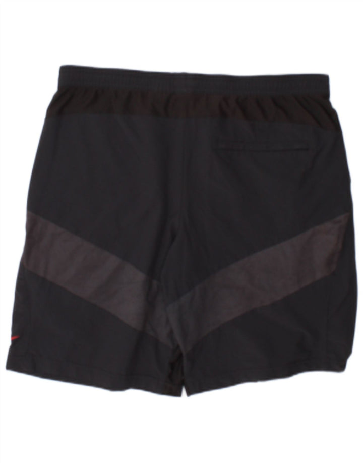Nike Short de sport en nylon color block gris moyen |