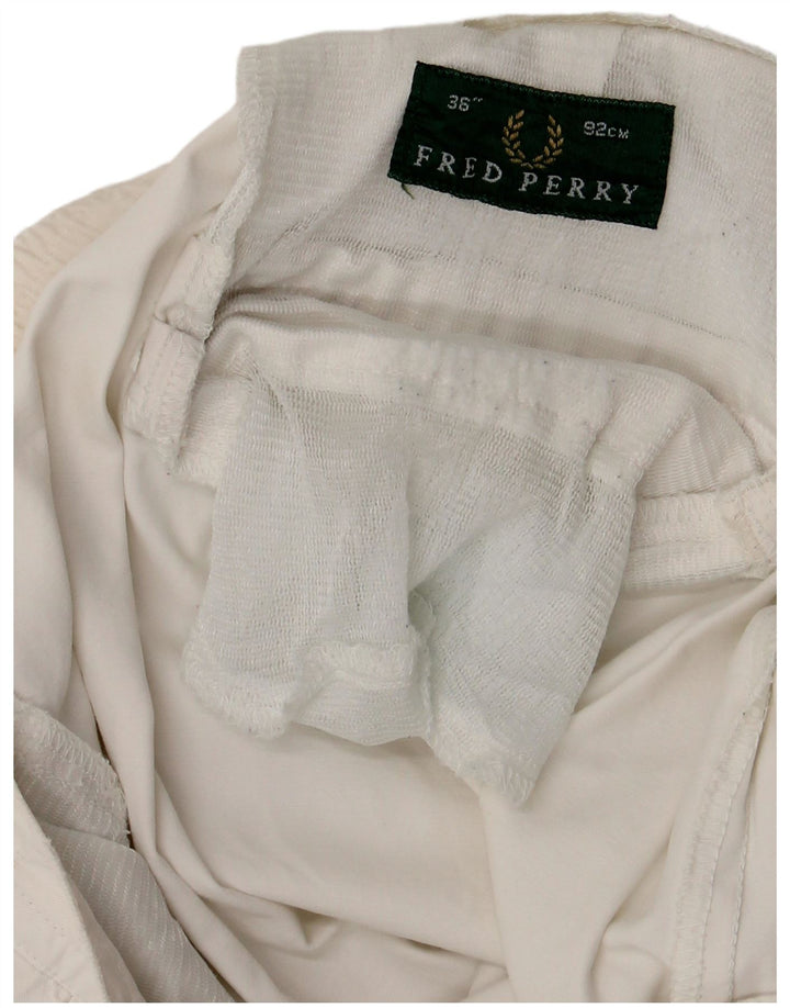 FRED PERRY Short Chino Pegged Homme W36 Grand Blanc