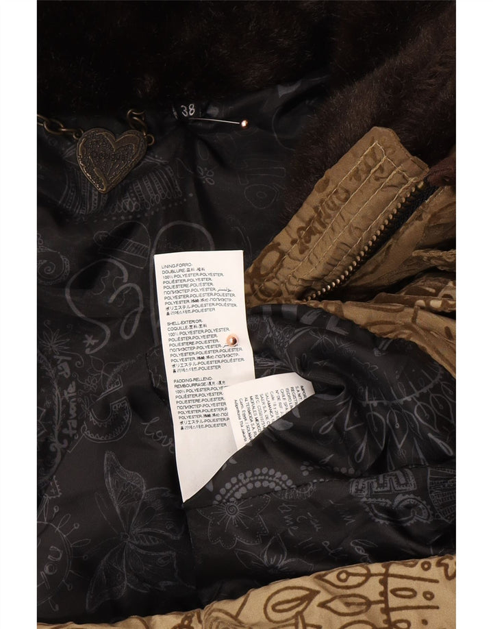 DESIGUAL Manteau rembourré graphique à motif abstrait pour femme EU 38 Marron moyen