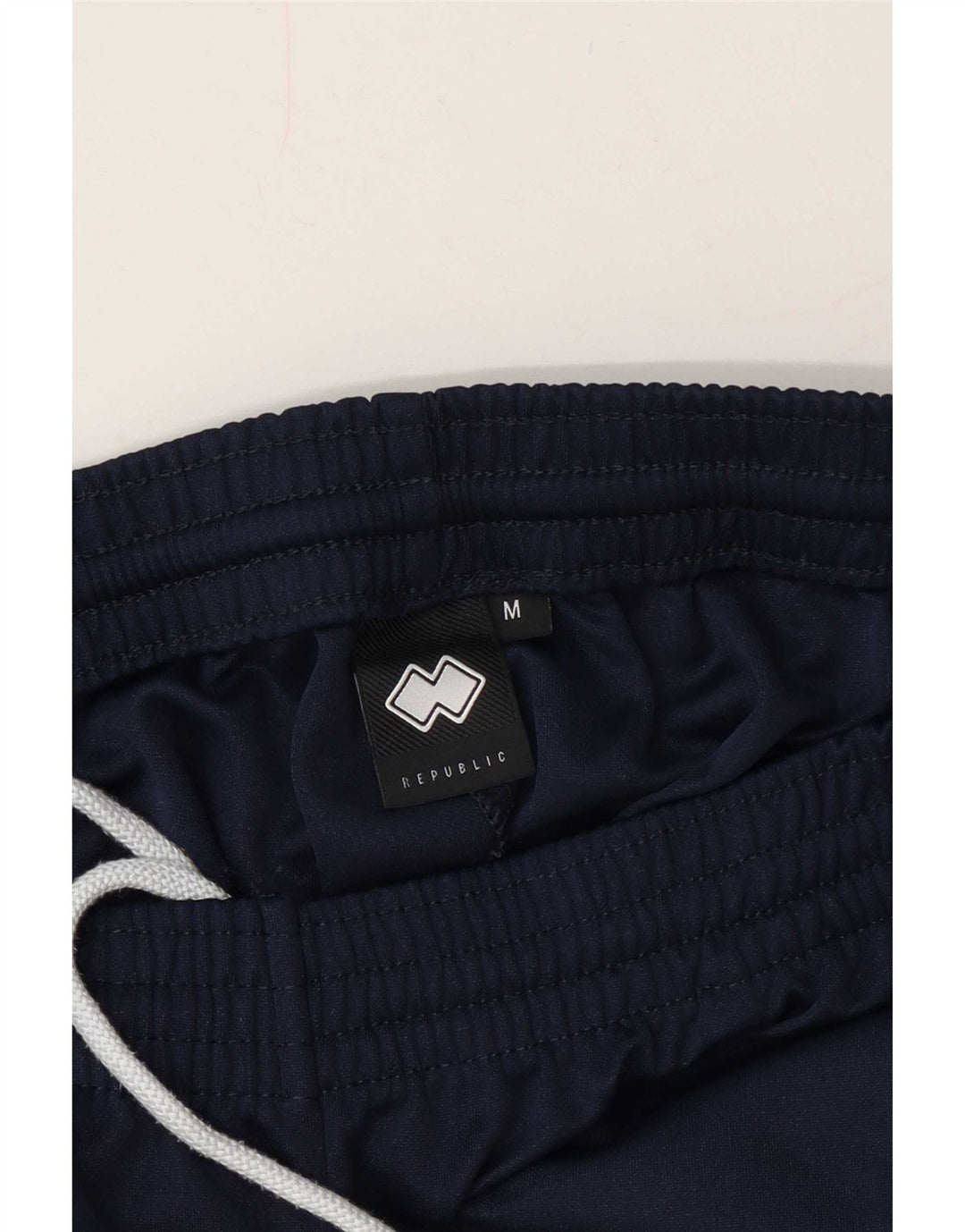 Errea Short de Sport Graphique Homme Bleu Marine Moyen