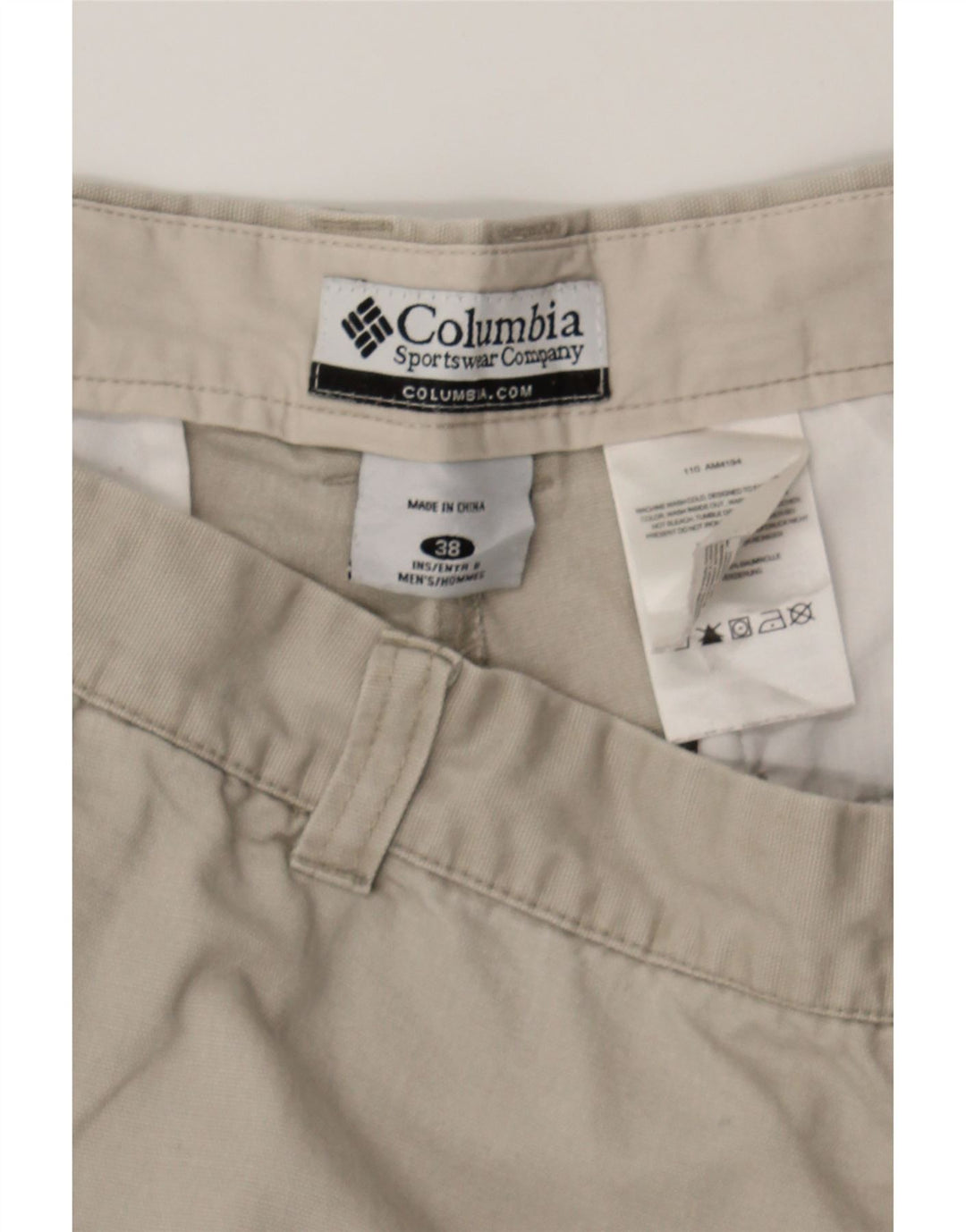 COLUMBIA Mens Cargo Shorts W38 XL  Beige Cotton Vintage Columbia and Second-Hand Columbia from Messina Hembry 