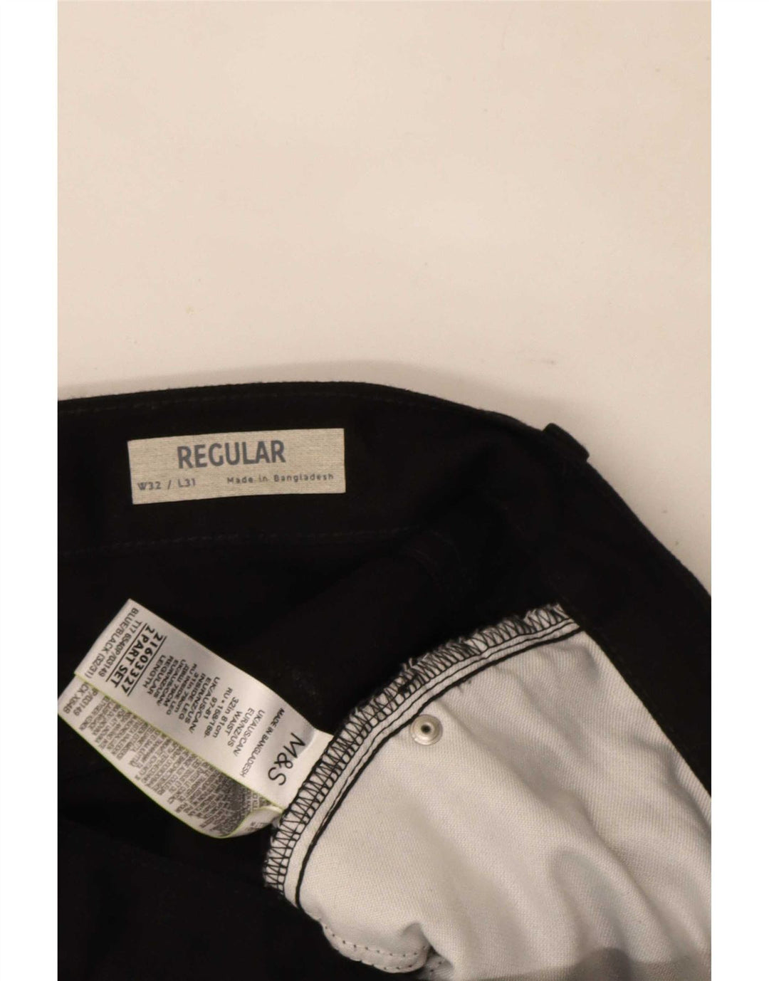 Marks & Spencer Jean droit coupe régulière pour homme W32 L31 en coton noir