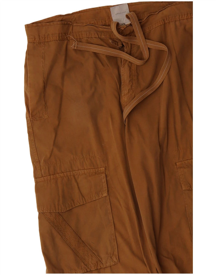 ADIDAS Mens Cargo Shorts Medium W34  Beige
