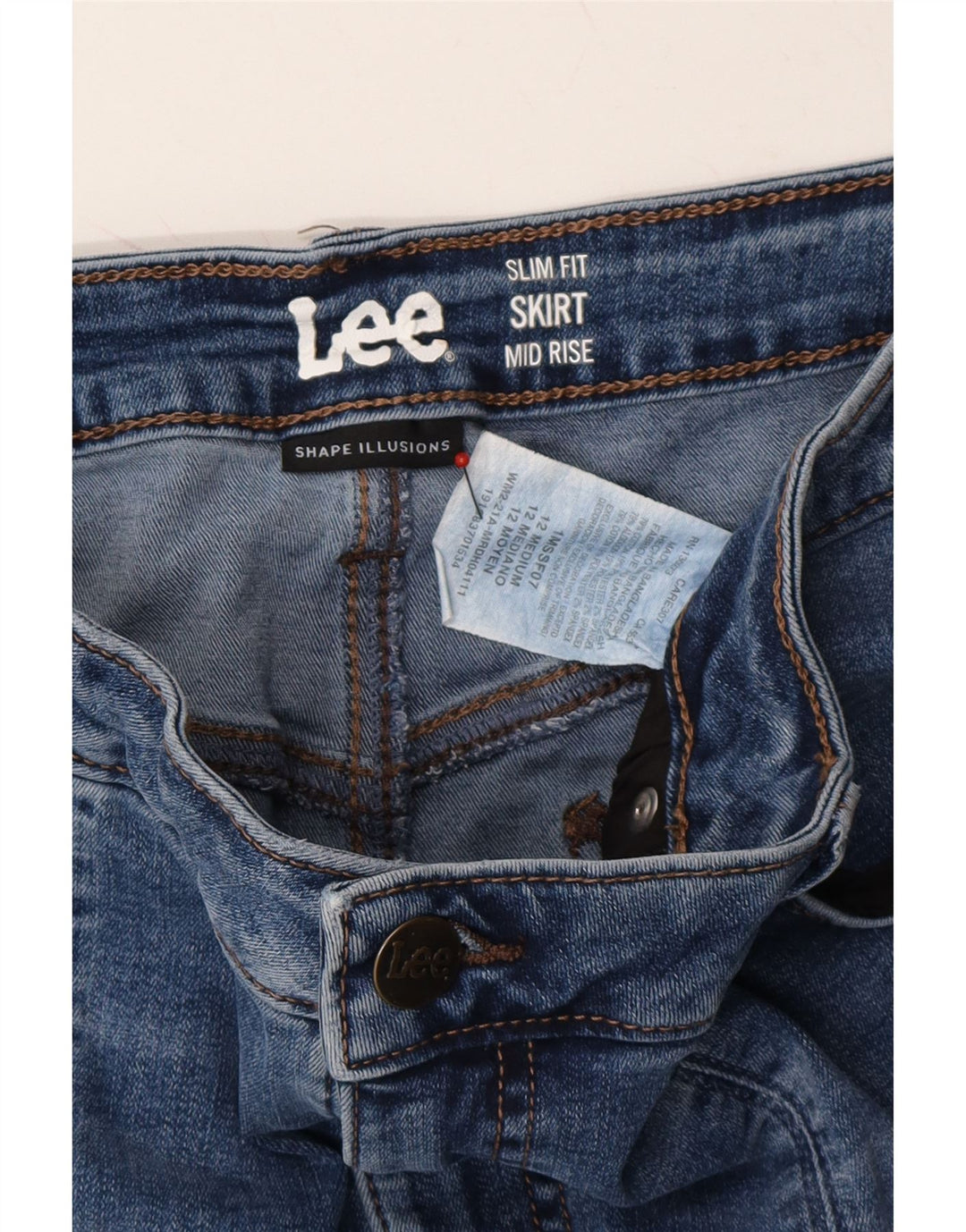 Womens Slim Fit Midrise Denim Skirt US 12 Large W33 Vintage Lee and Second-Hand Lee from Messina Hembry 