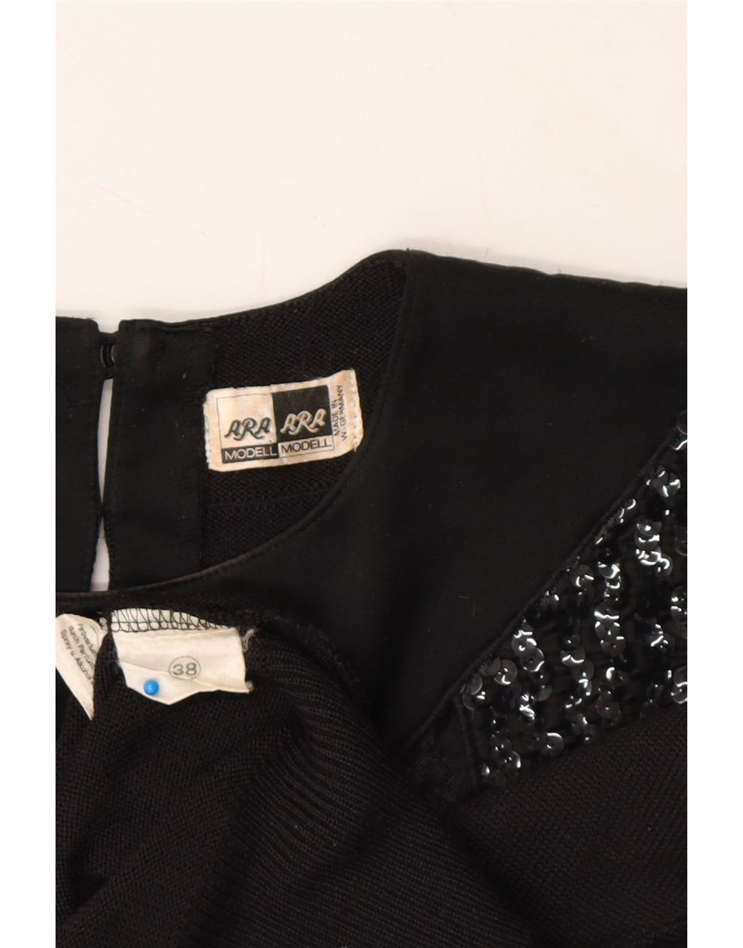 VINTAGE Womens Crew Neck Jumper Sweater EU 38 Medium Black Polyacrylic Vintage Vintage and Second-Hand Vintage from Messina Hembry 