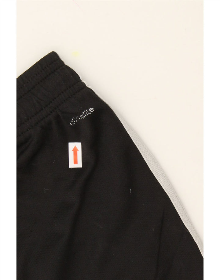 ADIDAS Boys Climalite Sport Shorts 10-11 Years Medium Black Polyester Vintage Adidas and Second-Hand Adidas from Messina Hembry 