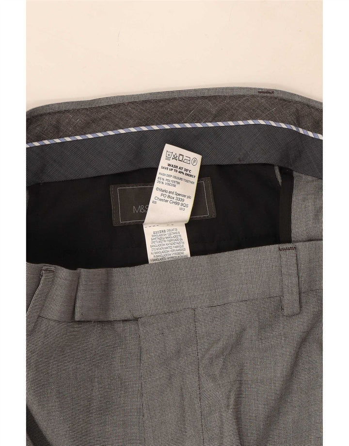 Marks & Spencer Pantalon décontracté coupe ajustée pour homme W34 L33 Gris Polyester