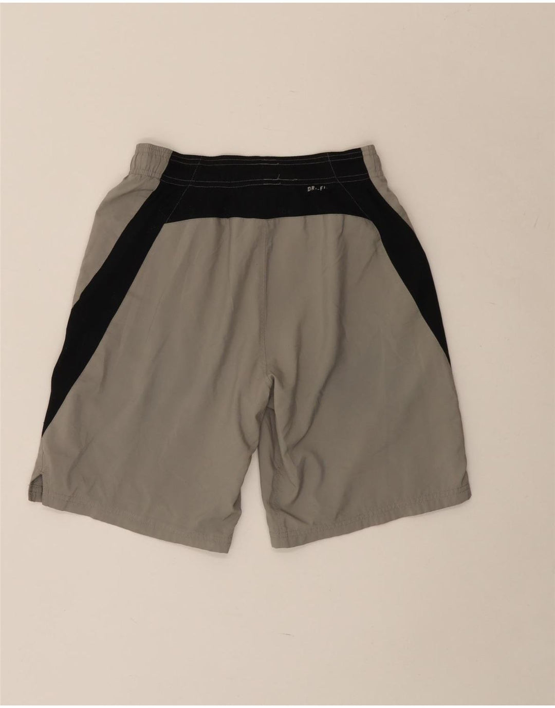 NIKE Short de sport garçon 10-11 ans Gris moyen Colourblock Sports